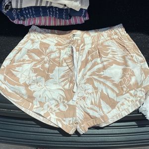 Billabong shorts